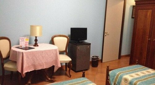 Hotel Nastro Azzurro, Buchen Sie Hotel Monguzzo 