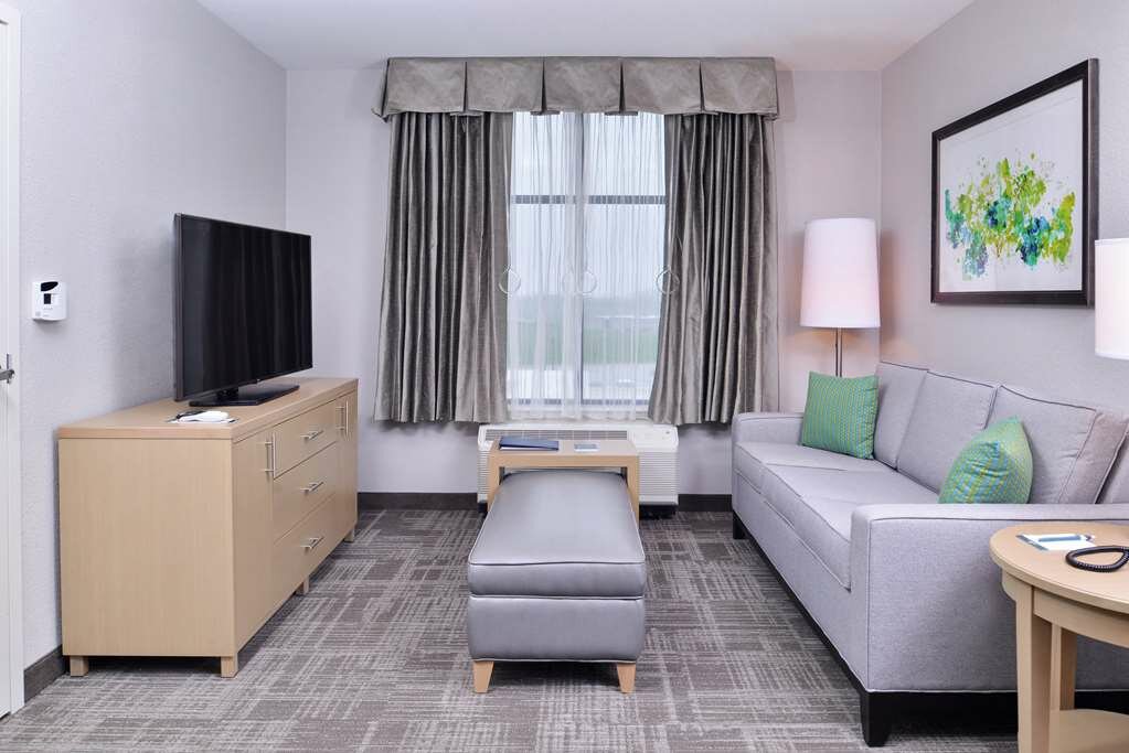 Homewood Suites by Hilton Des Moines Airport