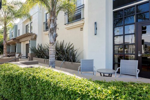 Hampton Inn Santa Barbara/Goleta, Забронировать Отель Голета Санта-Барбара