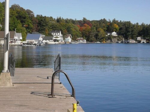 Capricorn Motel Royale Thousand Islands, Prenota Motel Hotel a Ontario con parcheggio, Parcheggio