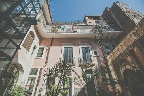 Palazzo Speciale B&B, Забронировать Отель «постель и завтрак» Отели Катании с завтраком, рядом с Арка Сан-Бенедетто, Завтраки