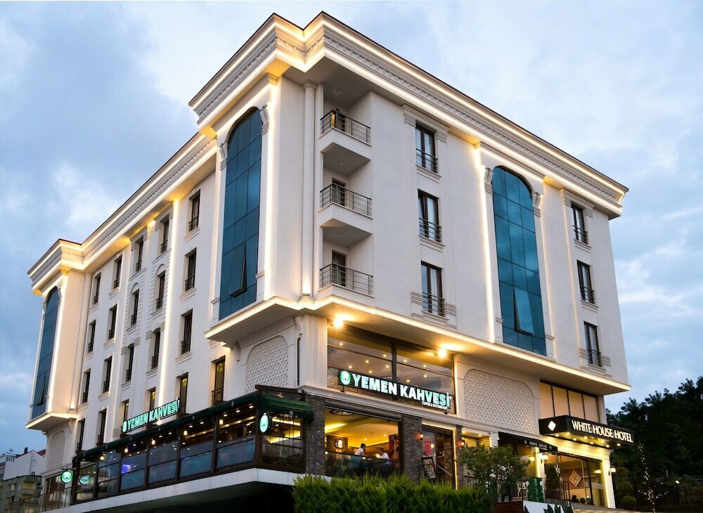 White House Hotel