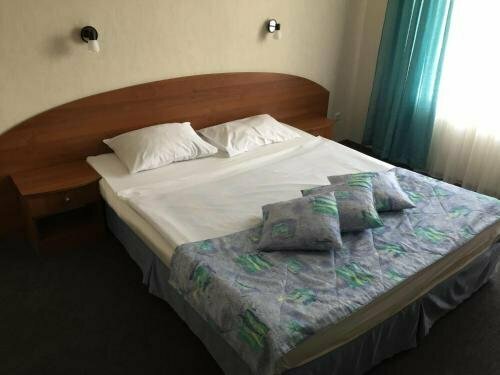 Family Hotel Lazuren Briag, Забронировать Отель Сарафово 