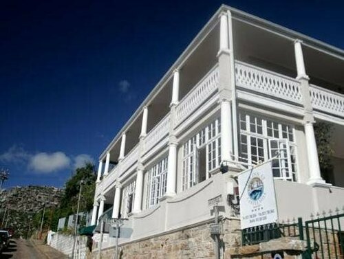 The Inn at Castle Hill, Забронировать Отель Калк-Бей False Bay, рядом с Пляж Kalk Bay Beach