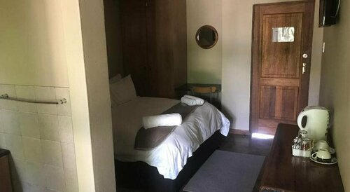 Africa Footprints Lodge Kempton Park, Buchen Sie Pension Kempton Park Gauteng