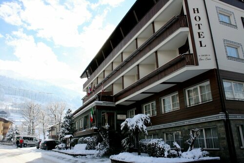 Hotel Larice Bianco, Забронировать Отель Отели Бормио 3 звезды, рядом с Канатная дорога Бормио-Чук, 3*