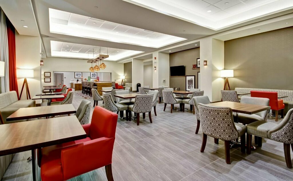 Hampton Inn & Suites by Hilton Medicine Hat