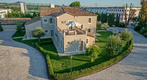 San Giovanni Relais, Забронировать Отель Отели Сан-Джованни-ин-Мариньяно с парковкой, Парковка