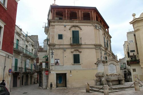 B&B Le Quattro Fontane, Забронировать Отель «постель и завтрак» Отели в центре Гравина-ин-Пулья, в центре