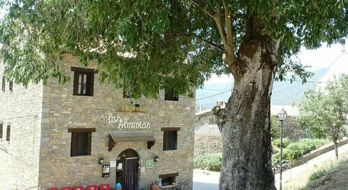 Albergue Las Almunias, Book Hotel Hoteller i Aragonien med parkering, Parkering