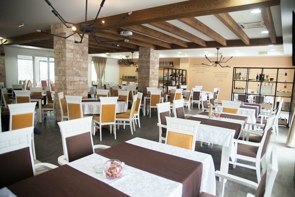 Hotel Serdar