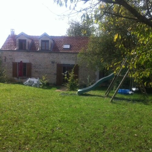 La Maison d'Agnès en Haute Bourgogne, Book Feriehus Hoteller i Burgund med parkering, Parkering