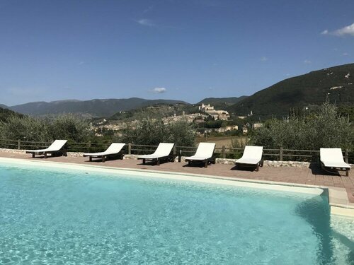 Il Sogno, Book Hotel Businesshoteller i Spoleto, 4* 5*
