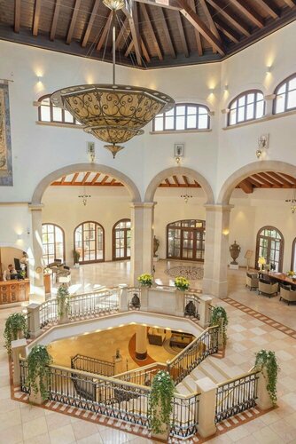 The St. Regis Mardavall Mallorca Resort, Book Ferieresort Costa d'en Blanes Baleariske Øer