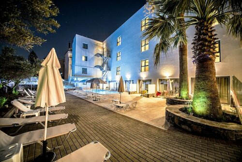 Pollis Hotel, Забронировать Отель Отели Херсониссос с питанием, Пансион
