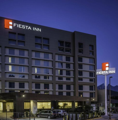 Fiesta Inn Monterrey Valle, Buchen Sie Hotel Garza García 