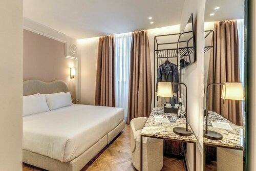 Hotel Fori Imperiali, Book Hotel Monti Rom