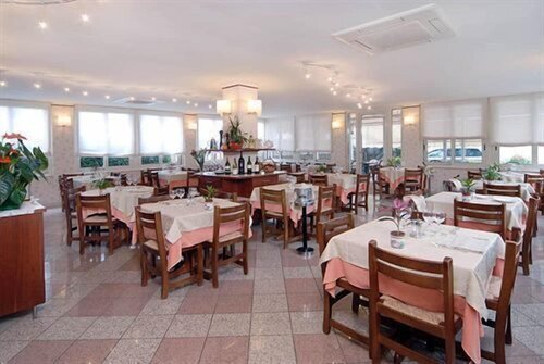 Hotel Lido, Забронировать Отель Бизнес-отели Дейва-Марина, 4* 5*