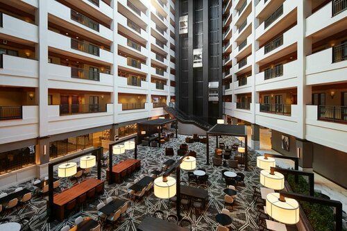 Embassy Suites Huntsville, Забронировать Отель Хантсвилл штат Алабама, рядом с Dog Spot dog park