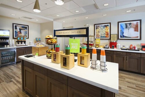 Hampton Inn Suites Tucson Tech Park, Забронировать Отель Тусон штат Аризона