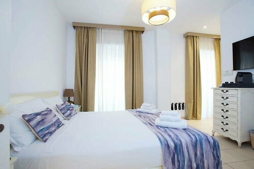 St. Peter' Six Temporary Room, Book Bed and Breakfast Hoteller i Vatikanstaten med parkering, Parkering