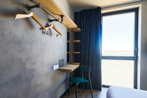 ibis Budget La Rochelle Centre gare, Забронировать Отель Ла-Рошель Приморская Шаранта, рядом с La Rochelle Grosse Horloge