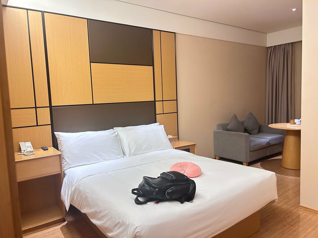 Ji Hotel Shanghai Hongqiao Yan'an XI Road