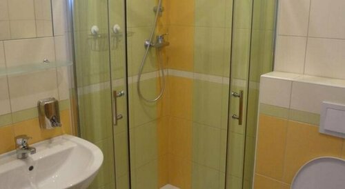 Penziony Beneš, Boek Hotel Hotels in Praag met parkeren, Parkeren