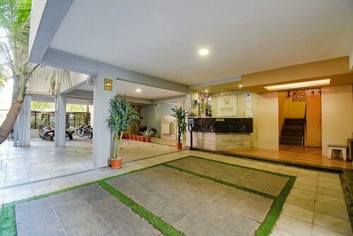 OYO 946 Royce Studio Apartments, Rezerwuj Apartament Hotele w Viman Nagar z parkingiem, Parking