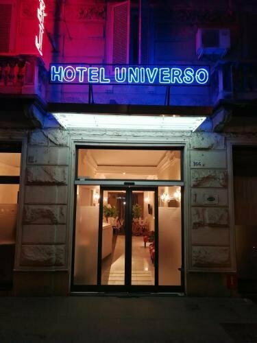 Hotel Universo, Reserva ahora Hotel Hoteles en Turín con desayuno, Desayunos