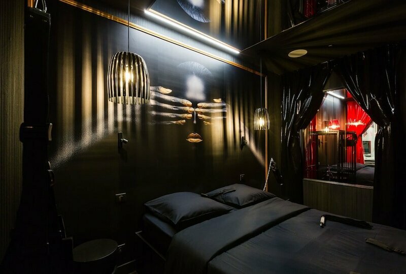 Love Hotel