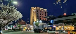 Jinhae Intercity Hotel, Забронировать Отель Чханвон Кёнсан-Намдо, рядом с Экологический парк водных ресурсов Чинхэ