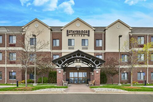 Staybridge Suites Lansing - Okemos by IHG, Book Hotel Hoteller i Michigan med pool, Swimmingpool