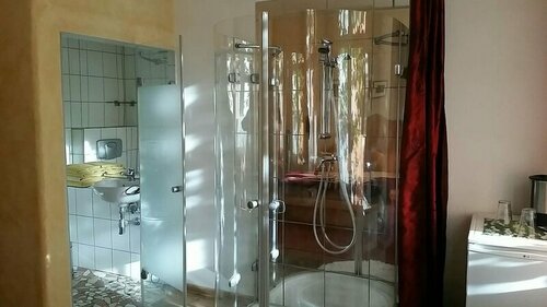 Haus TonART, Prenota Hotel Hotel a Brandeburgo con parcheggio, Parcheggio