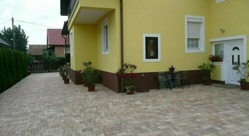 Zsuzsi Vendégház, Забронировать Отель Залаэгерсег 