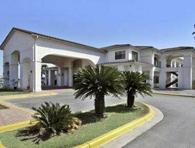 Super 8 by Wyndham Weslaco, Book Mini-hotel Weslaco Rio Grande Valley