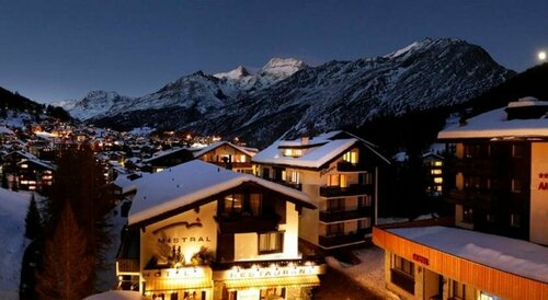 Amber Ski-in/out Hotel & Spa, Varaa Lomakeskus Saas-Fee Saastal