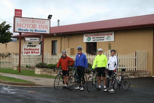 Tenterfield Motor Inn, Buchen Sie Hotel Tenterfield New England NSW