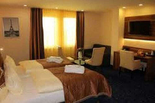 Maxfort Huda City Centre, Забронировать Отель Отели штата Харьяны 3 звезды, 3*