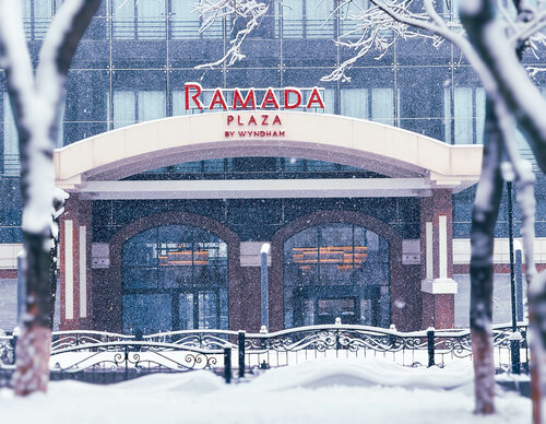Ramada Plaza by Wyndham Tashkent, Prenota Hotel Hotel a Tashkent con piscina, Piscina