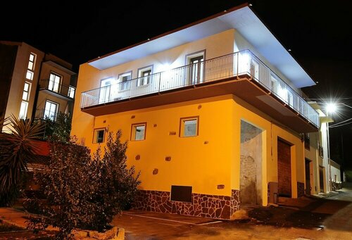 INAH Rooms, Забронировать Бутик-отель Отели в центре Доргали, в центре