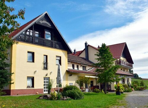 Hotel Nordhausen mit Campingplatz im Harz & Restaurant - Die Wolfsmühle