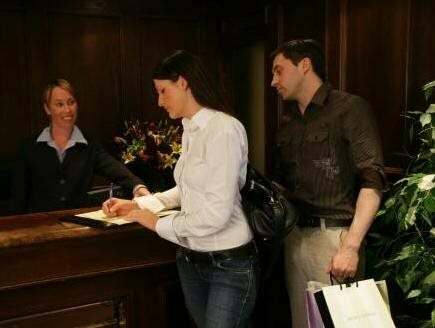 The Victoria Hotel, Prenota Hotel Galway 