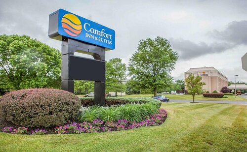 Comfort Inn & Suites Somerset - New Brunswick, Забронировать Отель Сомерсет 
