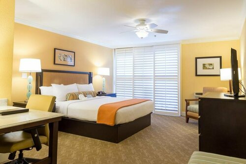 Carlsbad Inn Beach Resort, Забронировать Курортный отель Карлсбад San Diego County, рядом с New Village Arts Theatre