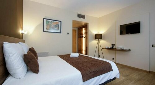 Hotel Les Jardins De La Molignée, Book Hotel Hoteller i Ardennes Belge med pool, Swimmingpool