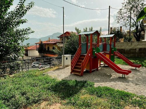 Elena Guesthouse, Забронировать Отель «постель и завтрак» Каламбака Фессалия