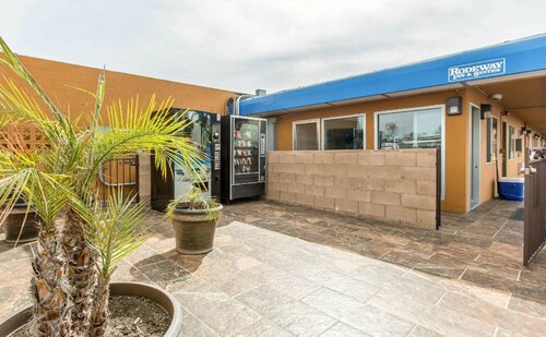 Rodeway Inn & Suites Chula Vista San Diego South, Забронировать Отель Отели San Diego Metropolitan Area с парковкой, Парковка