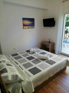 Lovely Studio in Omonoia, Забронировать Отель Отели Афины с парковкой, рядом с Римская Агора, Парковка
