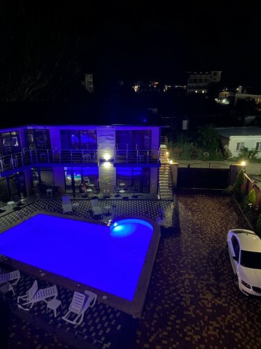 Diamant Guest house, Rezerwuj Pensjonat Hotele w Crimea z Parkingiem, Parking